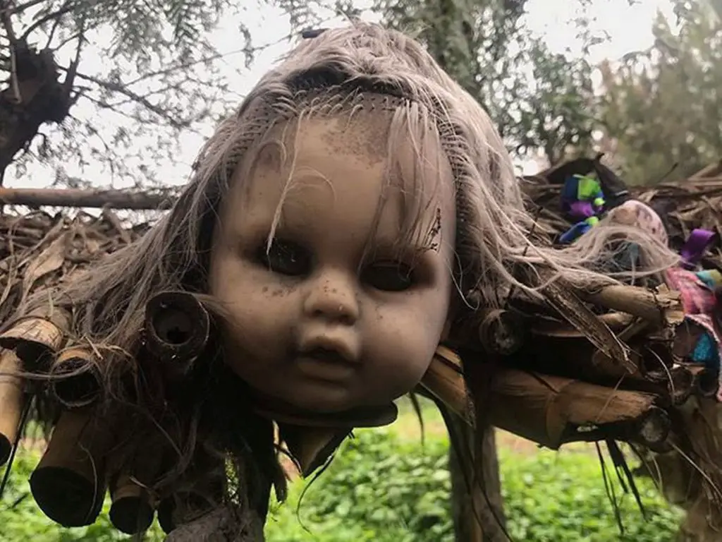 spooky dolls
