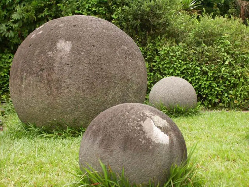 stone spheres costa rica